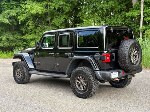 Used 2023 Jeep Wrangler Unlimited Rubicon 392 w/ Trailer Tow Package AWD/4WD image 4