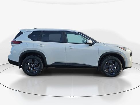New 2026 Nissan Rogue SV FWD image 3