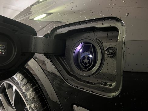 New 2026 BMW X5 xDrive50e w/ M Sport Package image 12