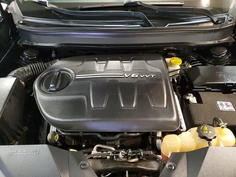 Used 2019 Jeep Cherokee Limited image 23