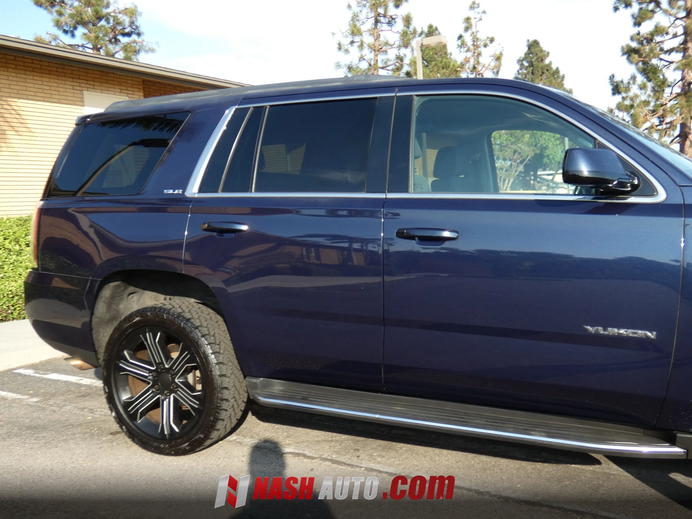 Used 2018 GMC Yukon SLE w/ Convenience Package AWD/4WD image 7