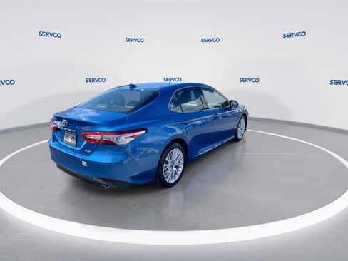 Used 2019 Toyota Camry XLE FWD image 8