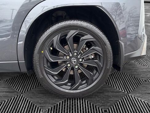 Used 2024 Lexus UX 250h F Sport image 30