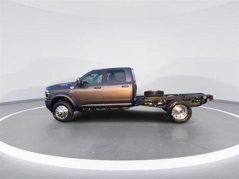 New 2026 RAM 4500 Tradesman w/ Laramie Trim Package image 5