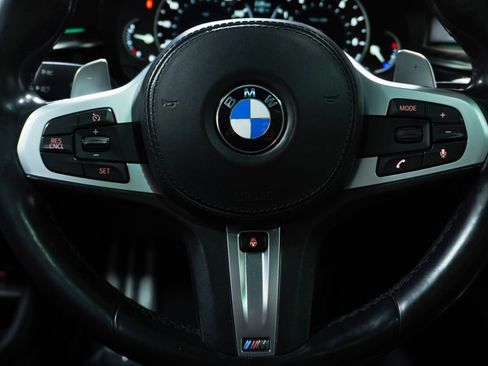 Used 2017 BMW 530i xDrive image 16