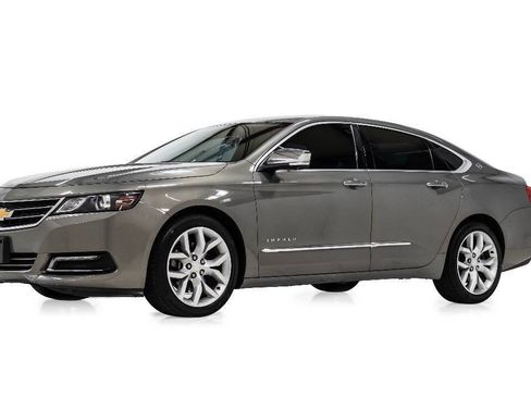 Used 2019 Chevrolet Impala Premier FWD image 2