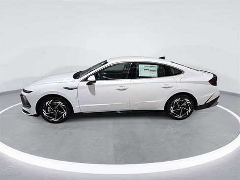 New 2026 Hyundai Sonata SEL image 8