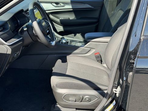 New 2026 Jeep Grand Cherokee Laredo X AWD/4WD image 15