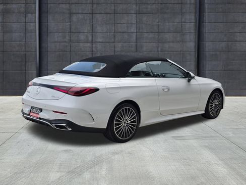 Used 2026 Mercedes-Benz CLE 300 4MATIC Cabriolet image 10
