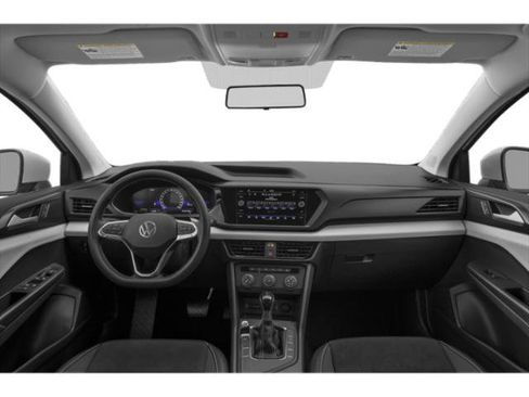 Used 2024 Volkswagen Taos SE w/ Panoramic Sunroof Package AWD/4WD image 11