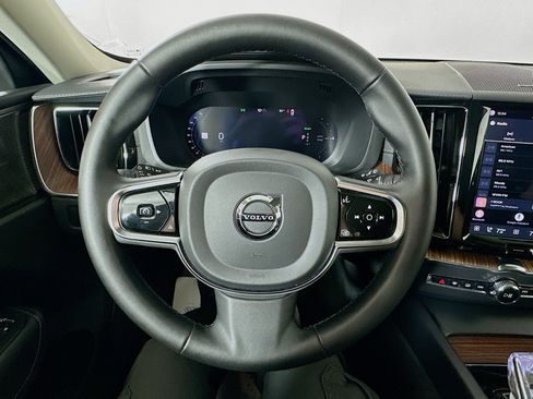 Used 2024 Volvo XC60 T8 Ultimate AWD/4WD image 11