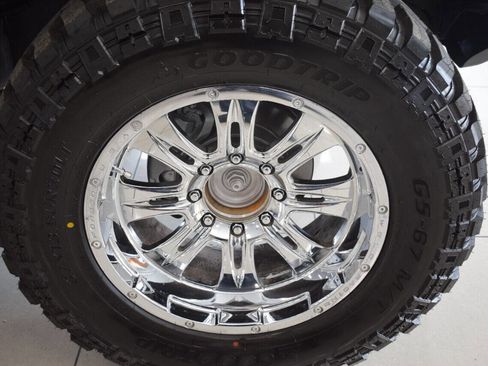 Used 2003 HUMMER H2 w/ Preferred Equipment Group AWD/4WD image 12