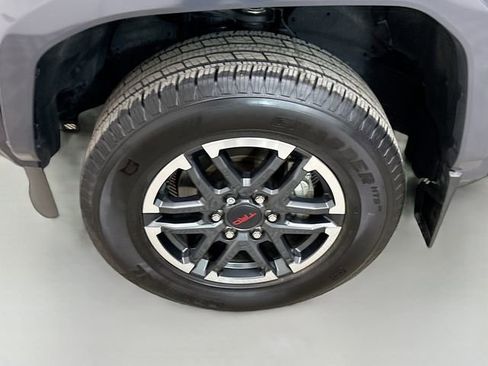 Used 2024 Toyota Tacoma TRD Sport image 31
