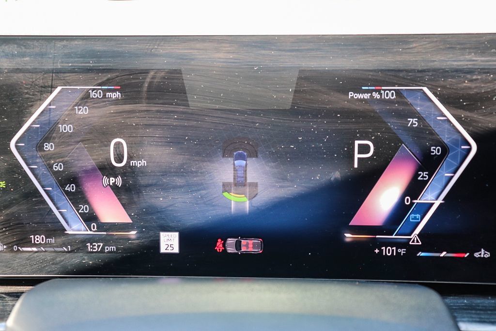 Used 2026 BMW X7 xDrive40i w/ M Sport Package AWD/4WD image 23