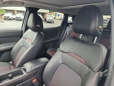 Used 2026 Nissan Kicks SR w/ SR Premium Package FWD image 11