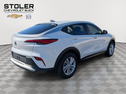 New 2026 Buick Envista Preferred image 3