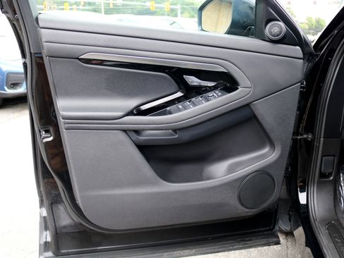 Used 2020 Land Rover Range Rover Evoque S image 13