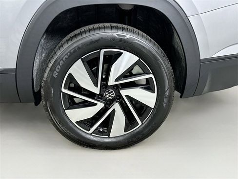 New 2026 Volkswagen Atlas SE image 24