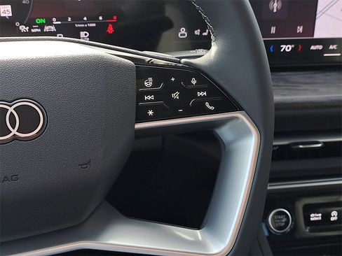 New 2025 Audi Q5 Premium Plus image 10
