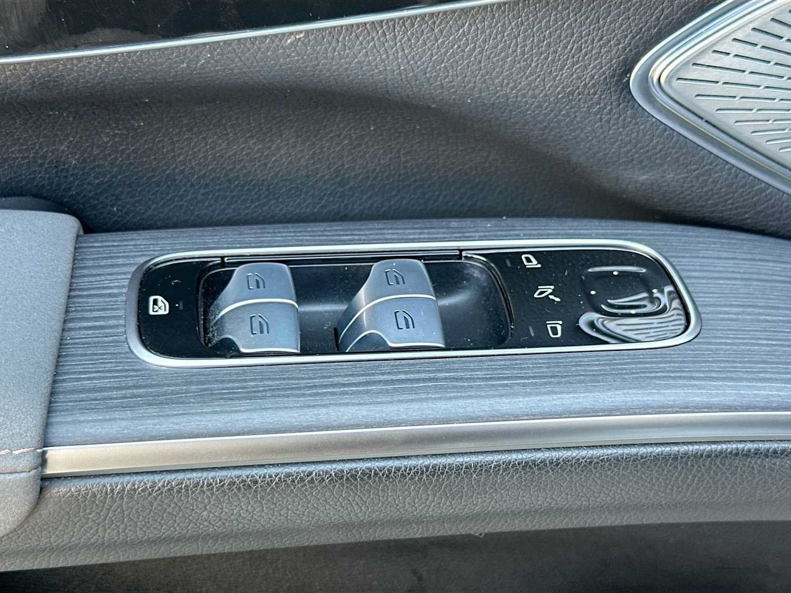 Certified 2023 Mercedes-Benz EQS 580 4MATIC SUV image 18