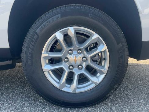 New 2026 Chevrolet Suburban LS AWD/4WD image 39