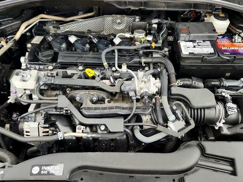 Used 2025 Toyota Corolla Cross L FWD image 23