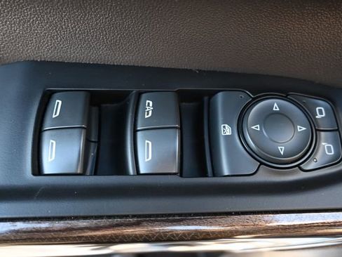 Used 2022 Chevrolet Silverado 1500 RST image 11