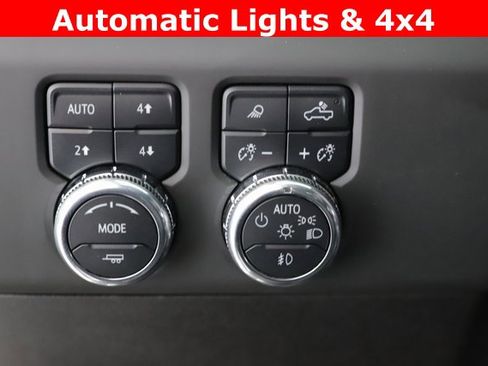 Used 2025 GMC Sierra 2500 Denali image 21