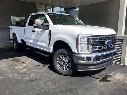 New 2025 Ford F350 XLT