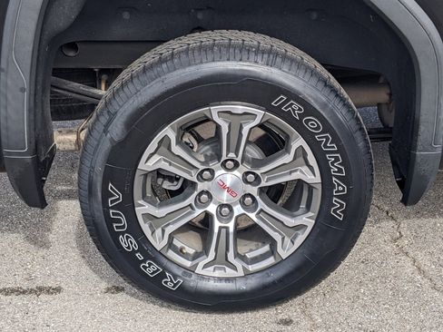 Used 2021 GMC Sierra 1500 SLE image 9