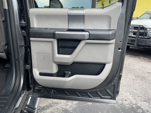 Used 2019 Ford F350 XLT w/ XLT Premium Package AWD/4WD image 42