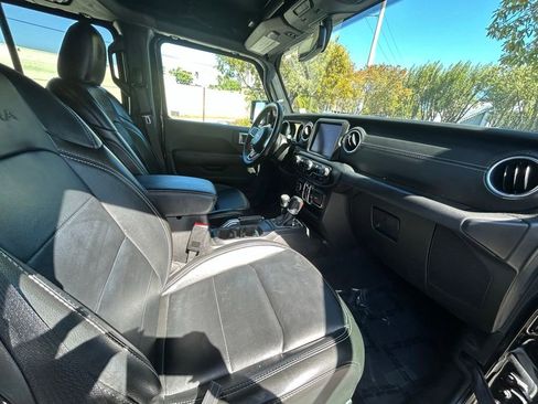 Used 2022 Jeep Wrangler Unlimited Sahara image 29