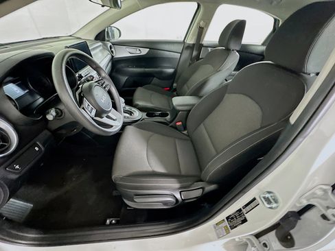 Used 2024 Kia Forte LXS image 13