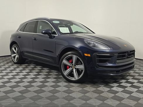 Certified 2023 Porsche Macan S AWD/4WD image 9