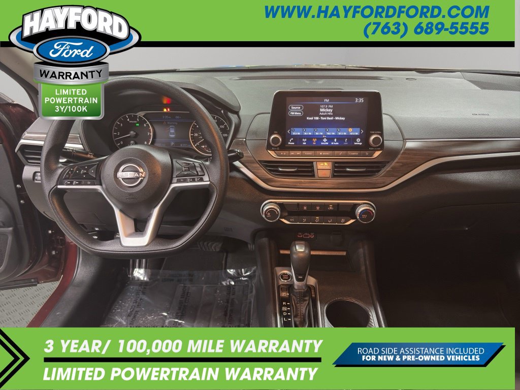 Used 2025 Nissan Altima 2.5 SV FWD image 14