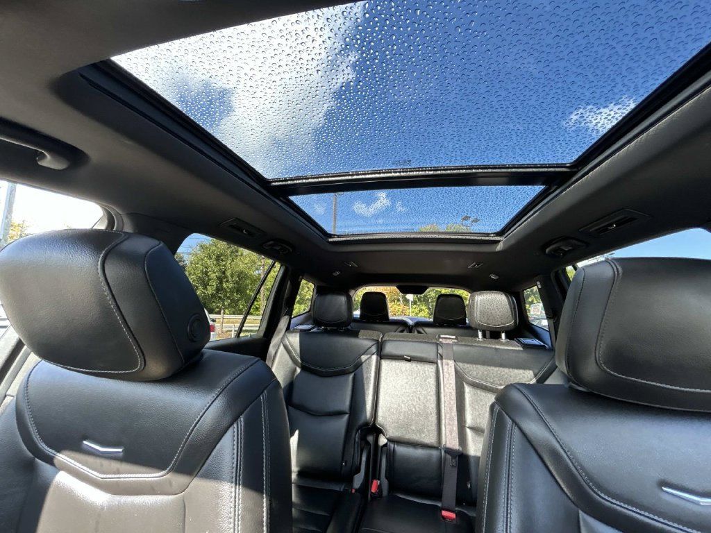 Used 2023 Cadillac XT6 Luxury AWD/4WD image 44