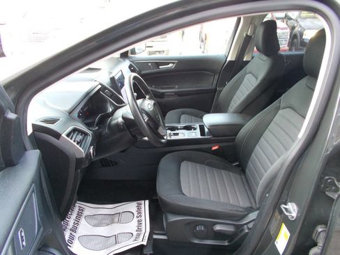 Used 2022 Ford Edge SE w/ Black Appearance Package AWD/4WD image 11