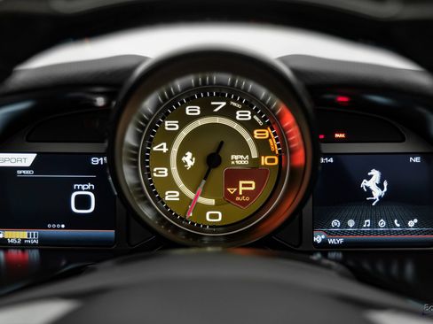 Used 2022 Ferrari 812 GTS RWD image 99