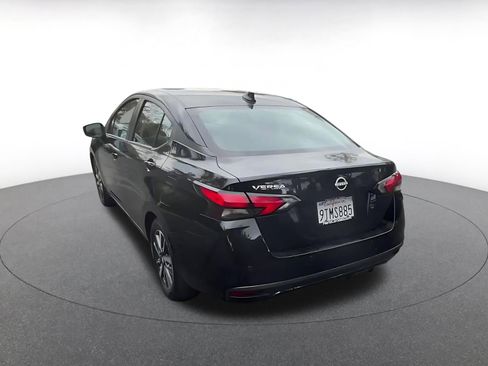 Used 2025 Nissan Versa SV FWD image 11