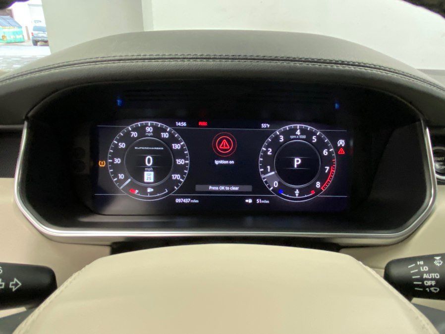 Used 2018 Land Rover Range Rover Supercharged AWD/4WD image 39