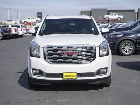 Used 2018 GMC Yukon Denali w/ Denali Ultimate Package image 3