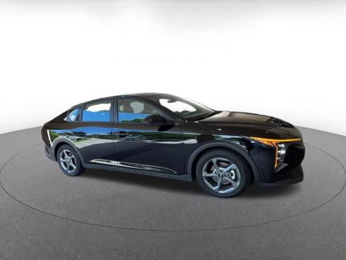 Used 2025 Kia K4 FWD image 2