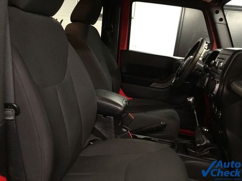 Used 2015 Jeep Wrangler Sport w/ Quick Order Package 23S AWD/4WD image 27