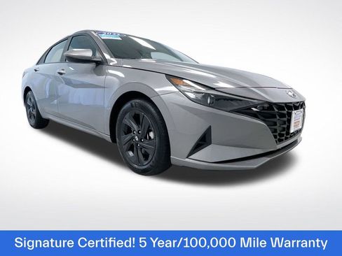 Used 2022 Hyundai Elantra SEL w/ Cargo Package image 1