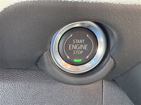 New 2025 Chevrolet Suburban Premier image 16