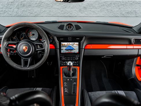 Used 2018 Porsche 911 GT3 image 4
