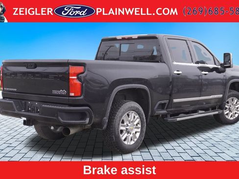 Used 2024 Chevrolet Silverado 2500 High Country AWD/4WD image 9