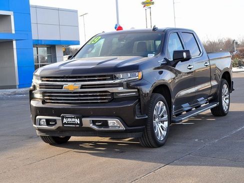 Used 2019 Chevrolet Silverado 1500 High Country w/ Technology Package image 7