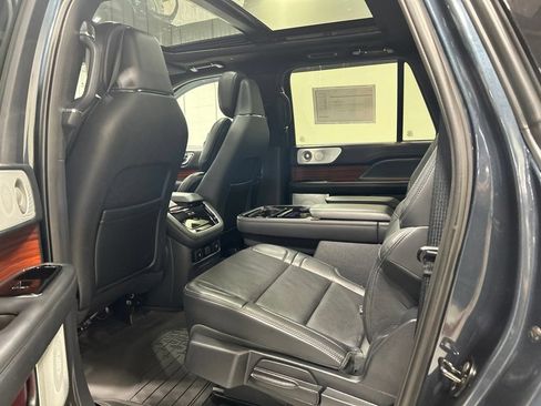 Certified 2024 Lincoln Navigator L Reserve AWD/4WD image 28