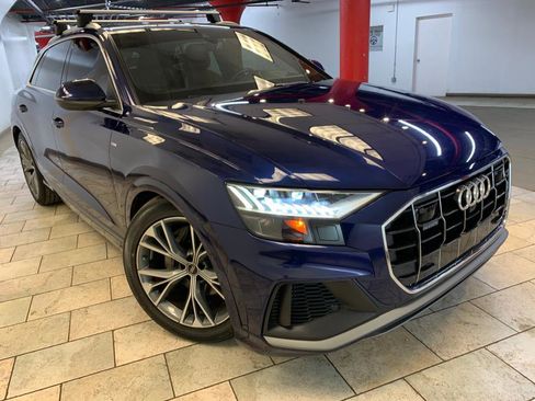 Used 2021 Audi Q8 Prestige w/ Prestige Package image 3